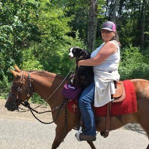 Meet your Posher, Roxanne